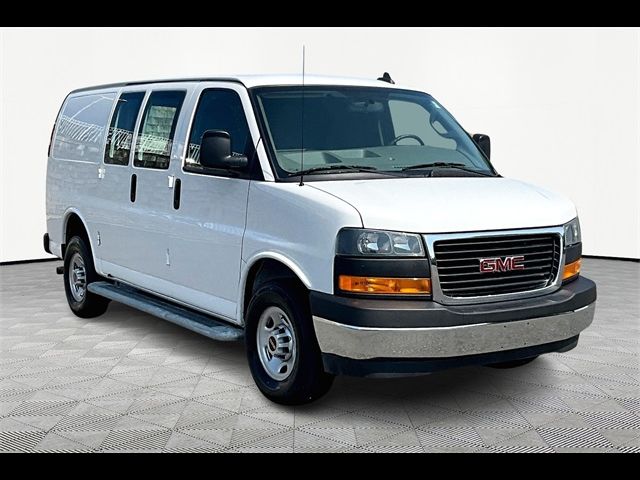 2021 GMC Savana Base