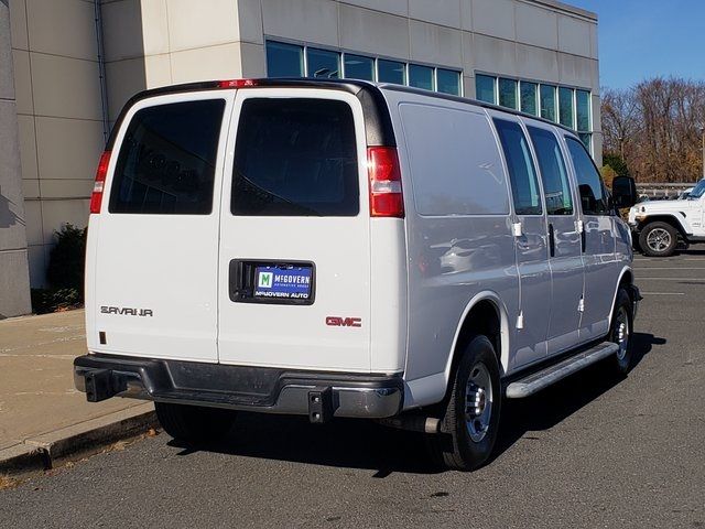 2021 GMC Savana Base