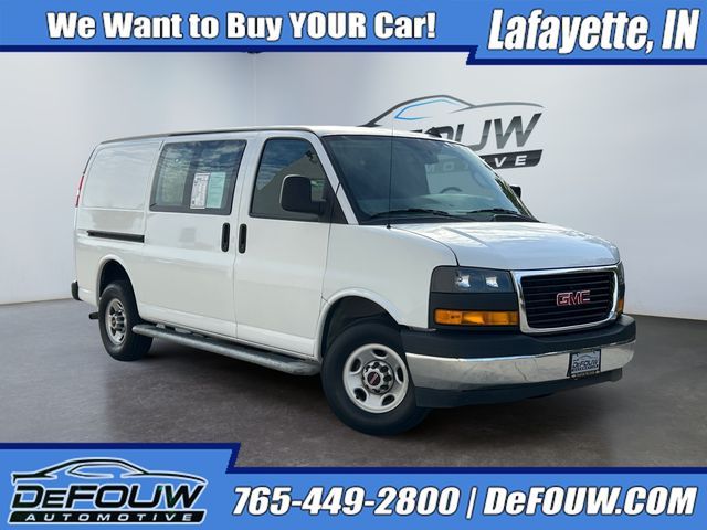 2021 GMC Savana Base