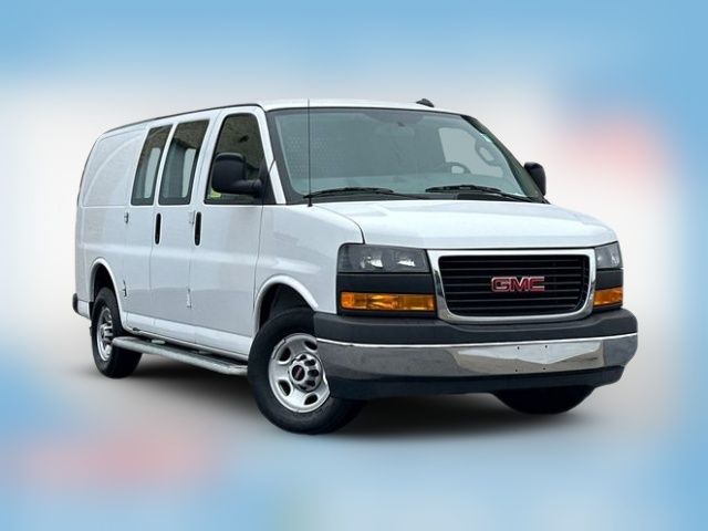 2021 GMC Savana Base