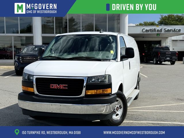 2021 GMC Savana Base