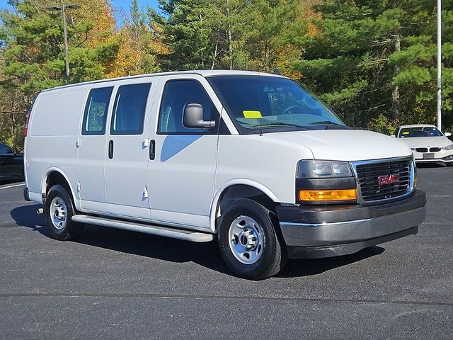 2021 GMC Savana Base