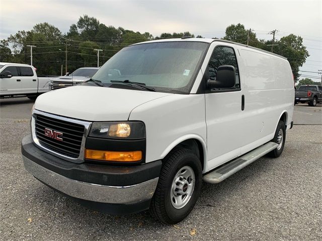 2021 GMC Savana Base