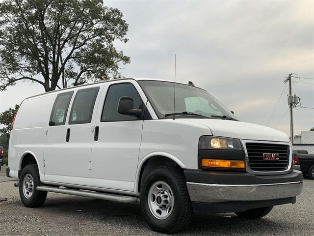 2021 GMC Savana Base