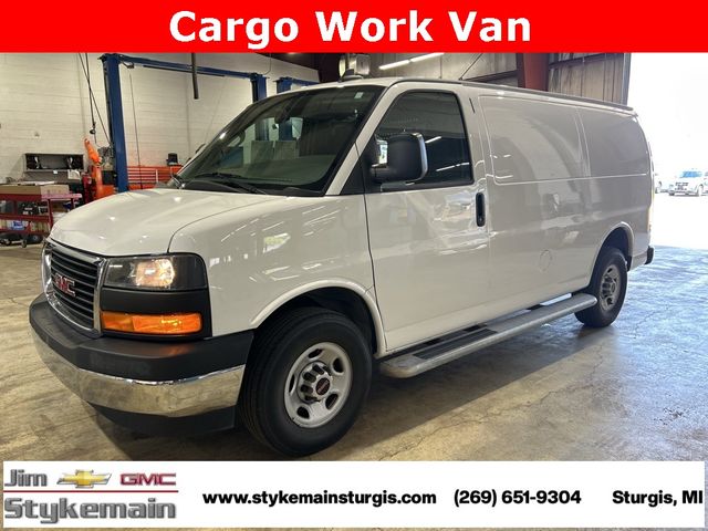 2021 GMC Savana Base