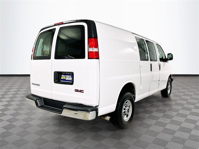 2021 GMC Savana Base