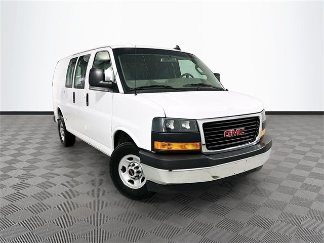 2021 GMC Savana Base