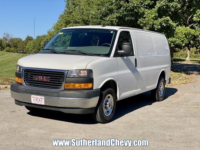 2021 GMC Savana Base