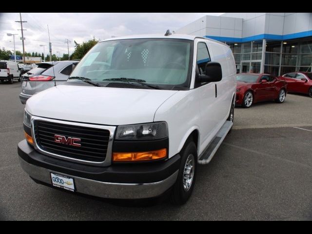 2021 GMC Savana Base