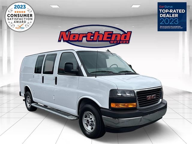 2021 GMC Savana Base