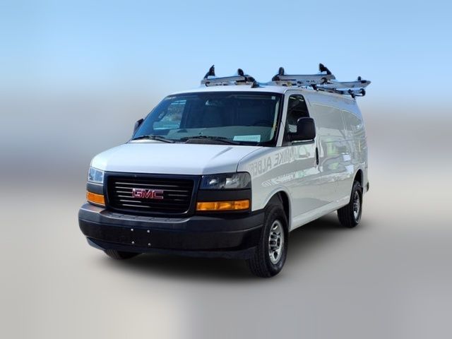 2021 GMC Savana Base