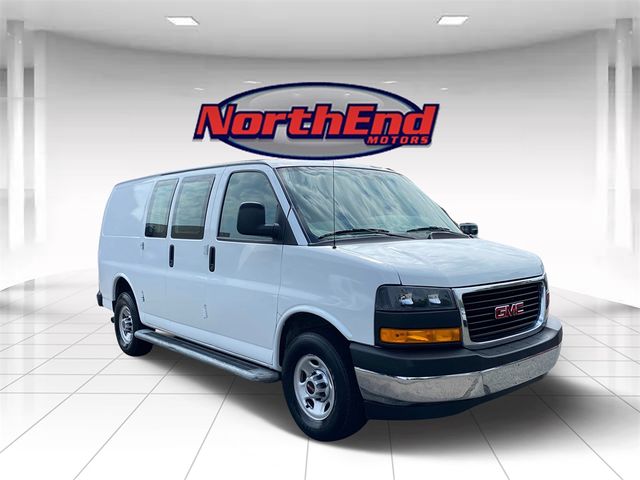 2021 GMC Savana Base