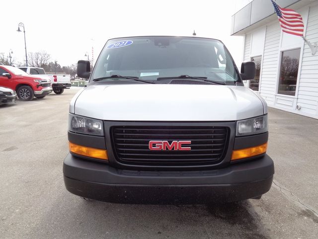 2021 GMC Savana Base