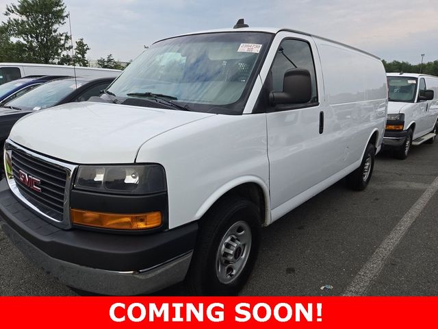 2021 GMC Savana Base