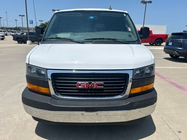 2021 GMC Savana Base