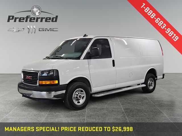 2021 GMC Savana Base