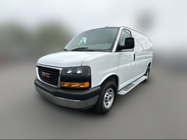 2021 GMC Savana Base