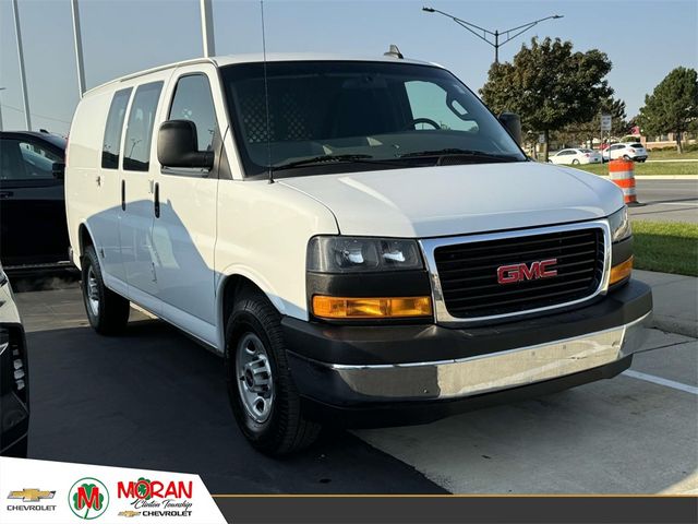 2021 GMC Savana Base