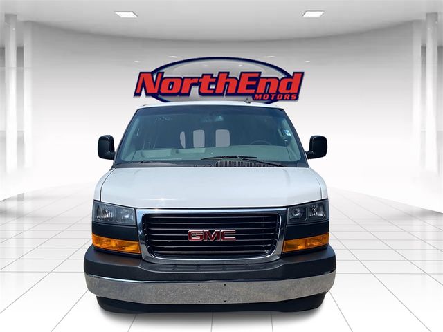 2021 GMC Savana Base