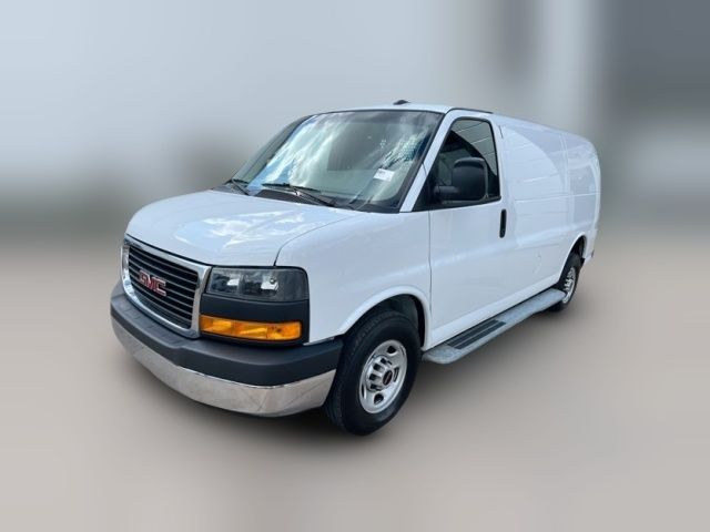 2021 GMC Savana Base