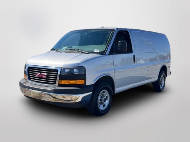 2021 GMC Savana Base