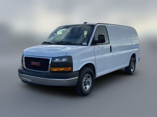 2021 GMC Savana Base