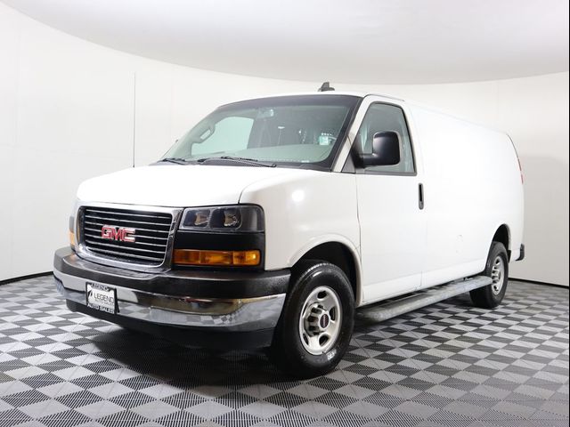 2021 GMC Savana Base