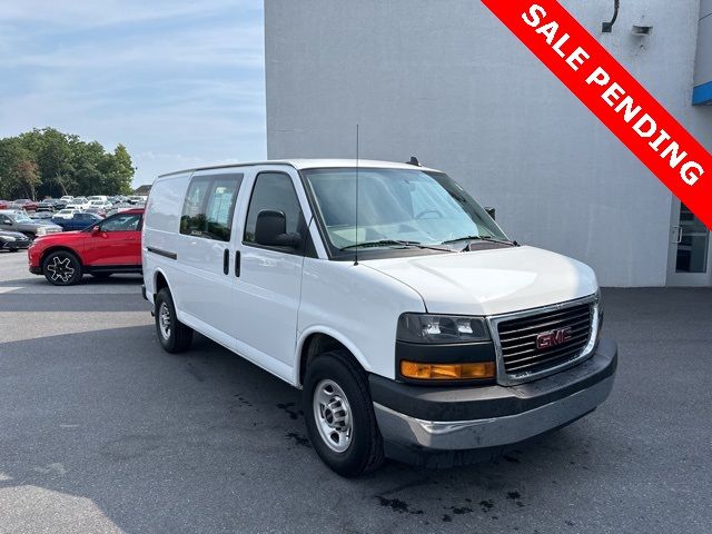 2021 GMC Savana Base