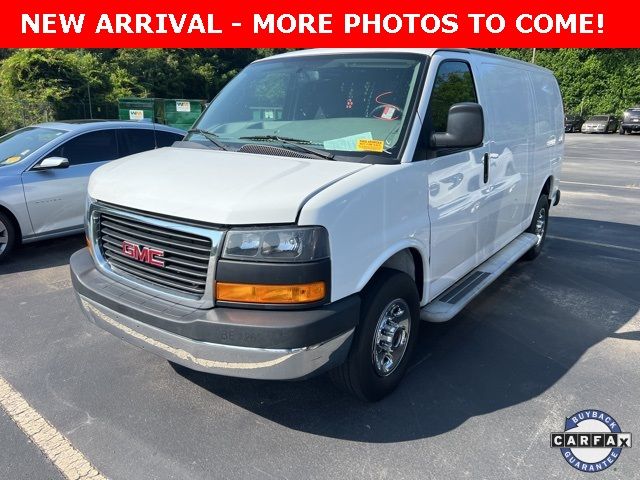 2021 GMC Savana Base