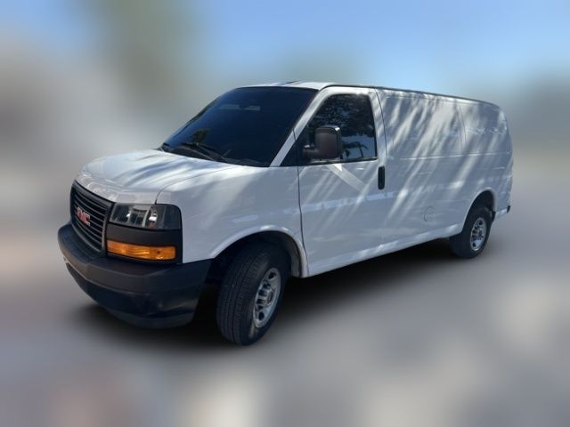 2021 GMC Savana Base