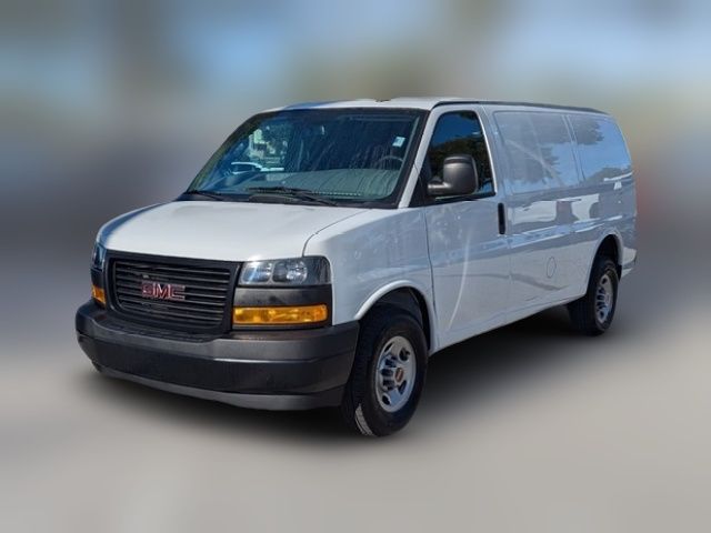 2021 GMC Savana Base