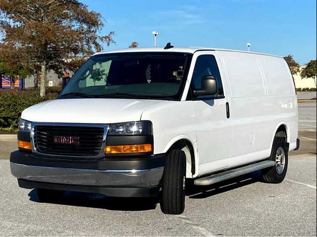 2021 GMC Savana Base