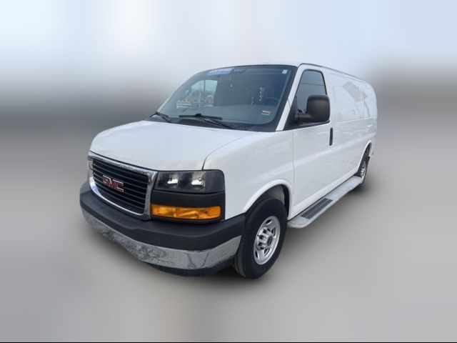 2021 GMC Savana Base