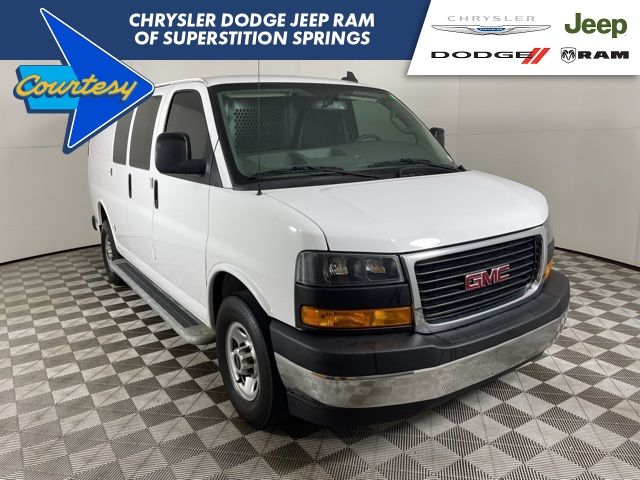 2021 GMC Savana Base