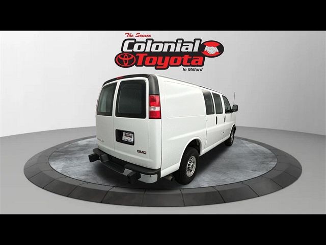 2021 GMC Savana Base