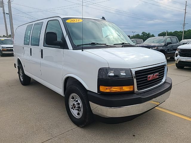 2021 GMC Savana Base