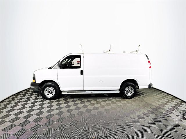 2021 GMC Savana Base