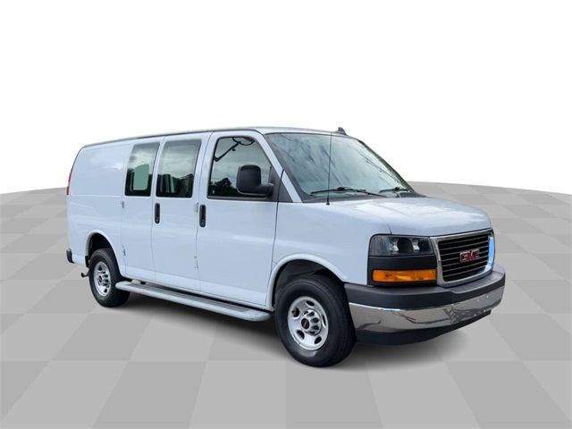 2021 GMC Savana Base