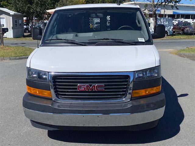 2021 GMC Savana Base