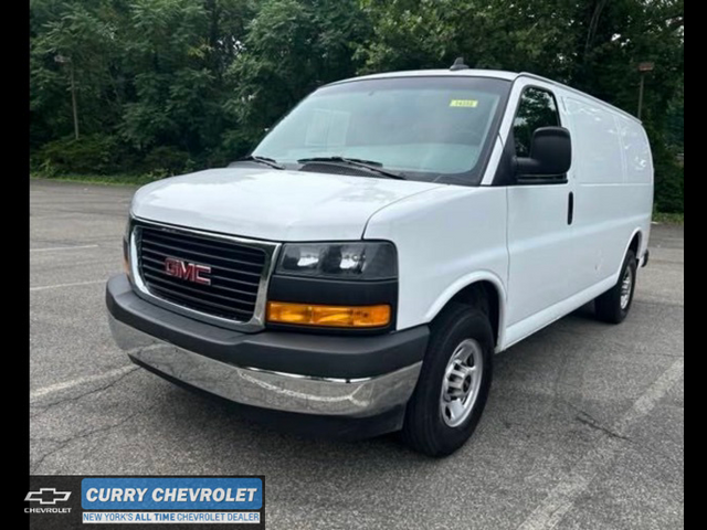 2021 GMC Savana Base