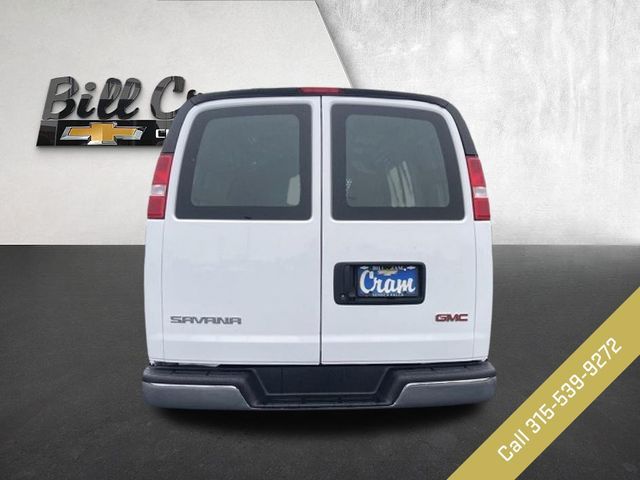 2021 GMC Savana Base