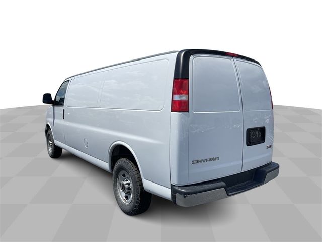 2021 GMC Savana Base