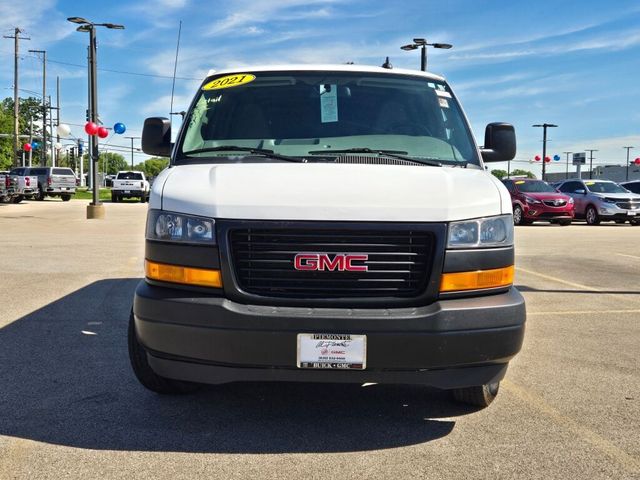 2021 GMC Savana Base