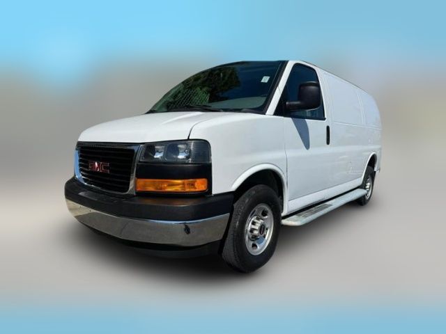 2021 GMC Savana Base