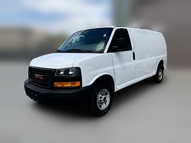 2021 GMC Savana Base