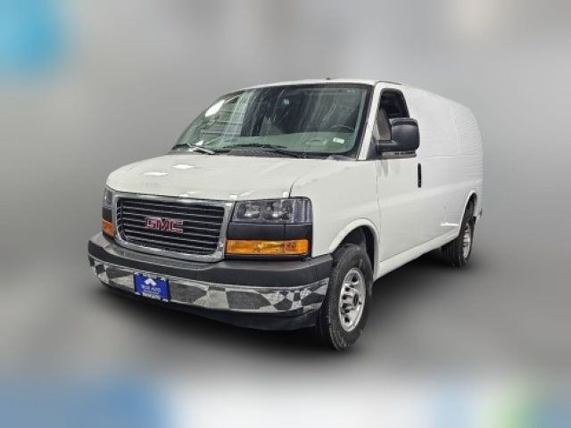 2021 GMC Savana Base