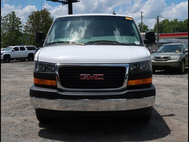 2021 GMC Savana Base