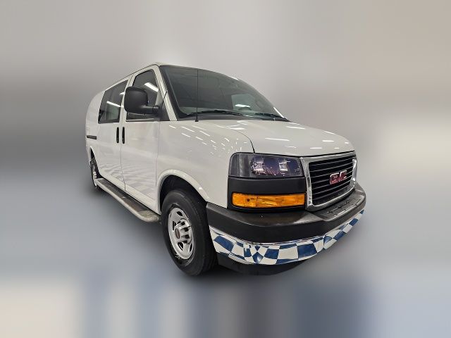 2021 GMC Savana Base