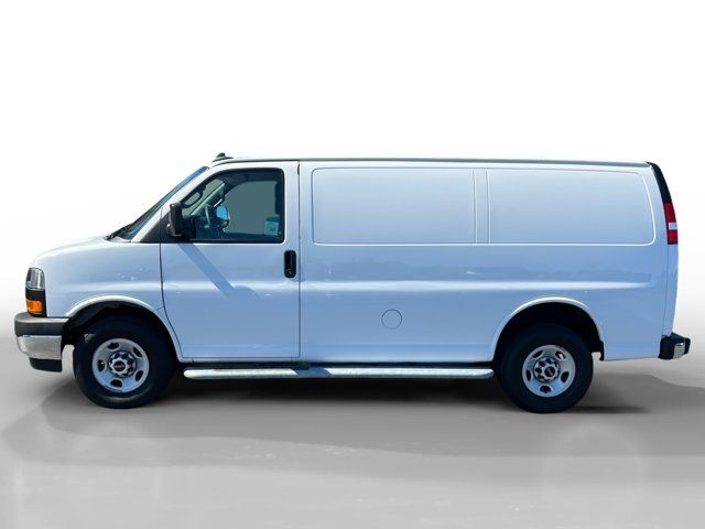 2021 GMC Savana Base