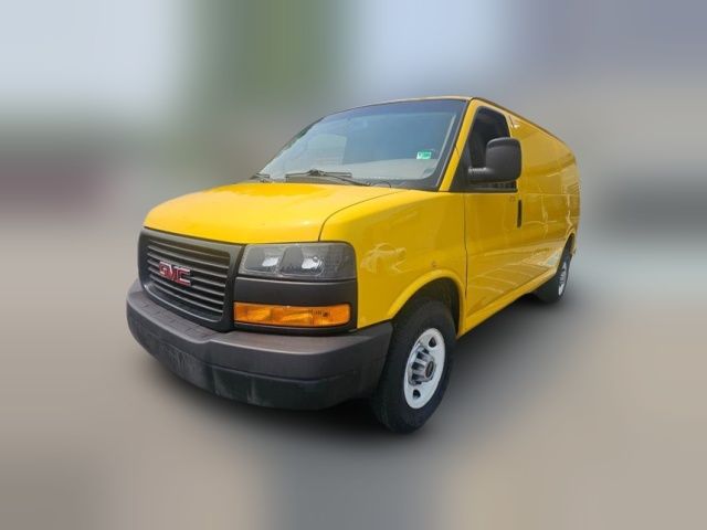 2021 GMC Savana Base